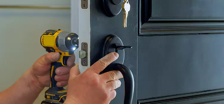 Commercial Door Lock Installation Lincoln Park
