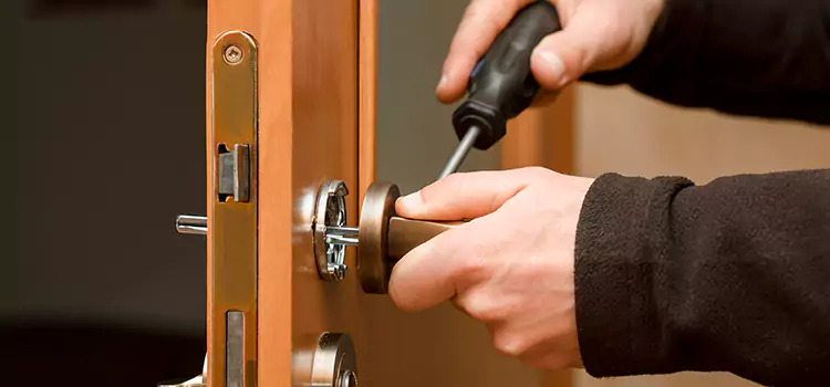 Semi Truck Locksmith Lincoln Park