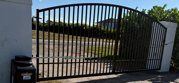 Driveway Fence Repair Lincoln Park